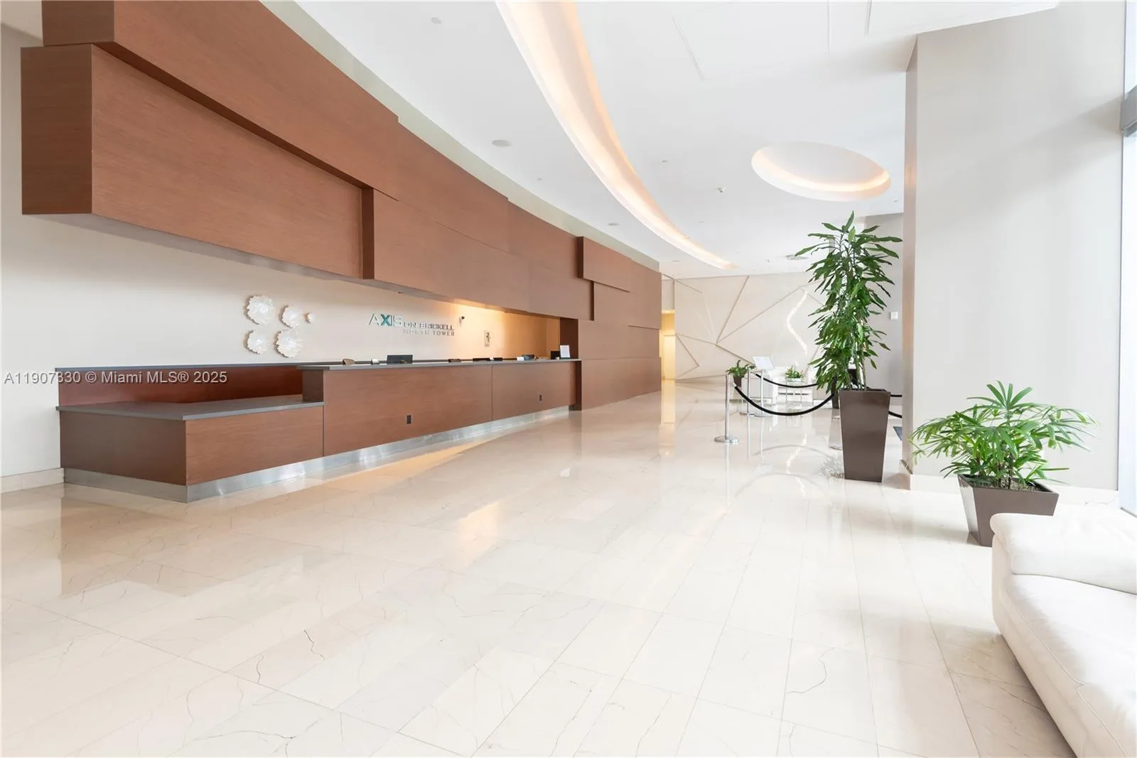 79 SW 12th St # 3111-S, Miami, FL 33130 photo 2