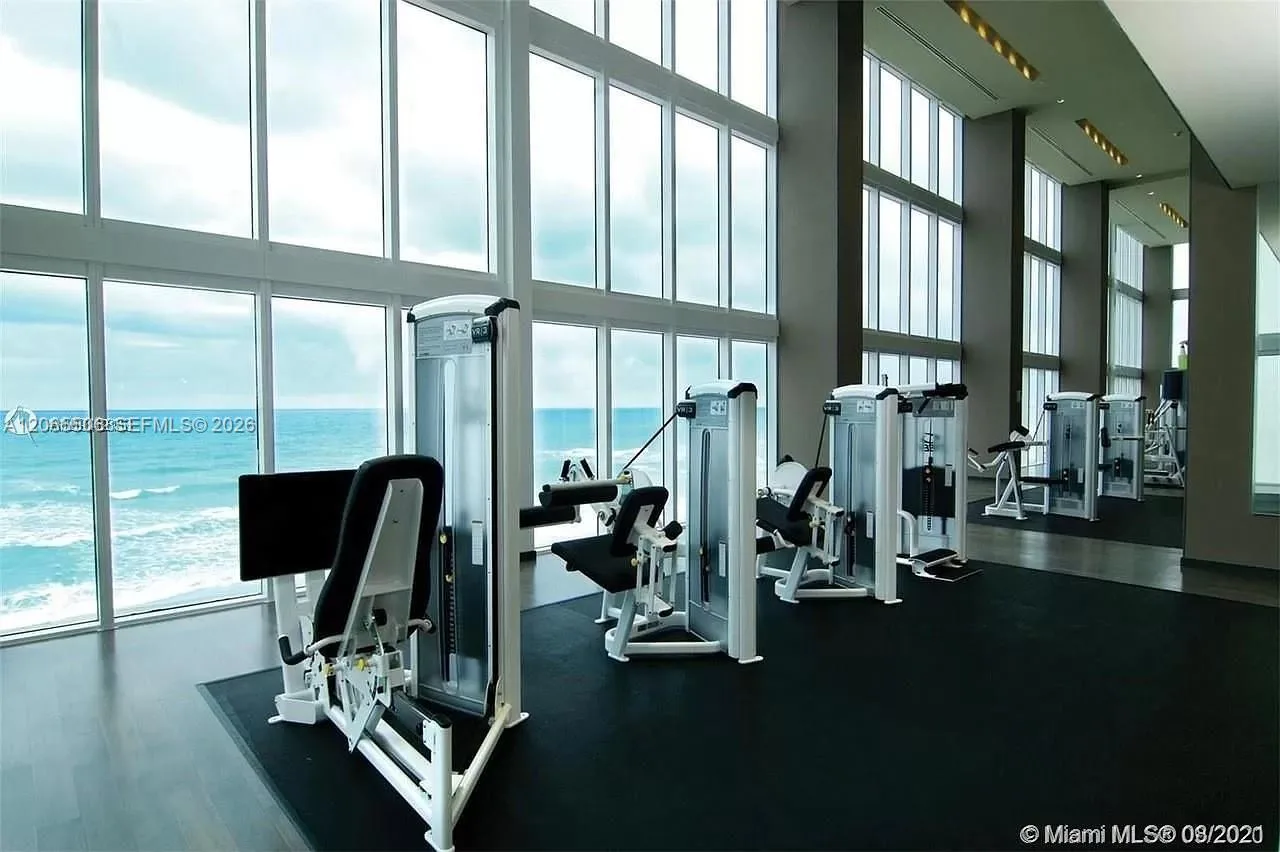 1830 S Ocean Dr # 1606, Hallandale Beach, FL 33009 photo 3