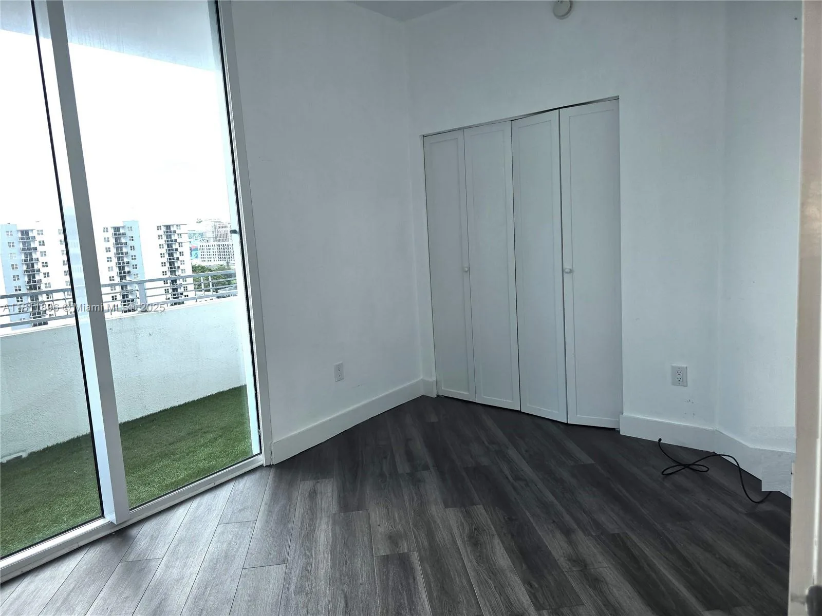 350 NE 24th St # 1008, Miami, FL 33137 photo 12