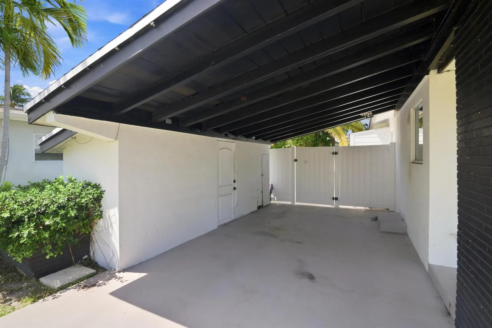 35 NE 29th Street, Wilton Manors, FL 33334 photo 8