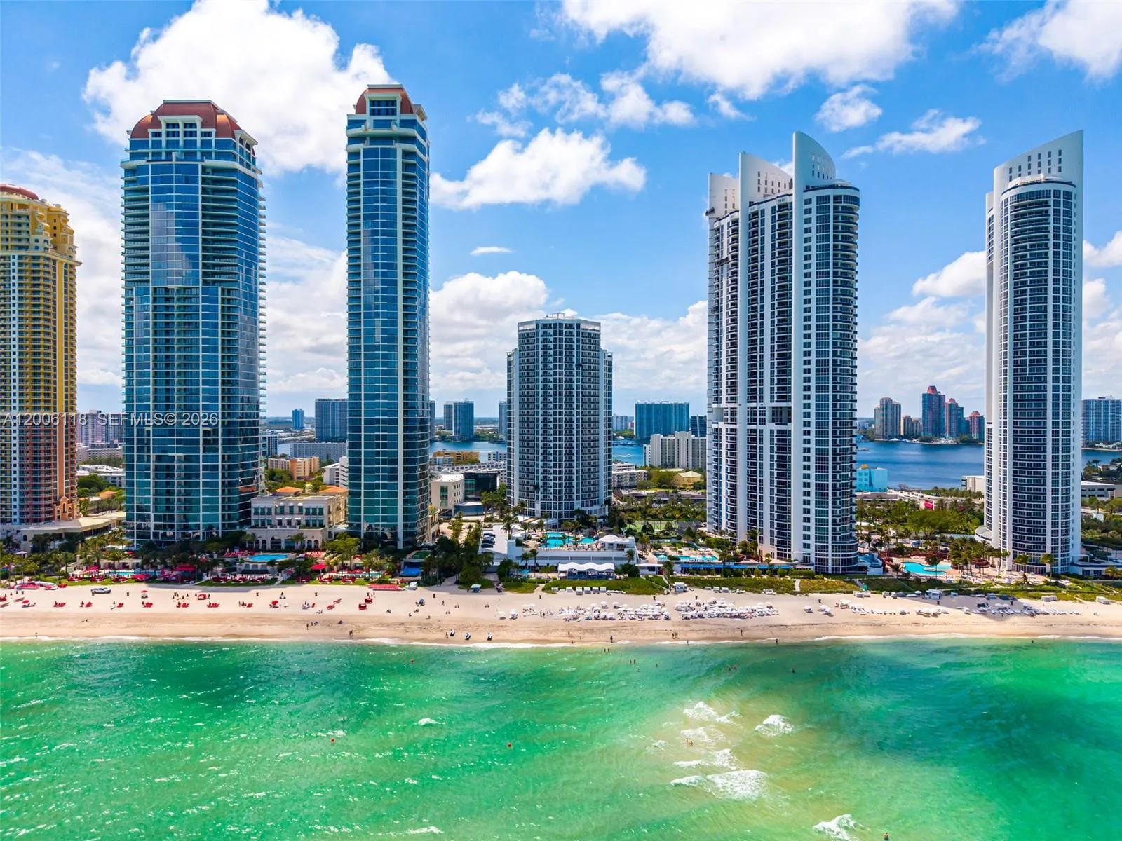 18001 Collins Ave # 2209, Sunny Isles Beach, FL 33160 photo 2
