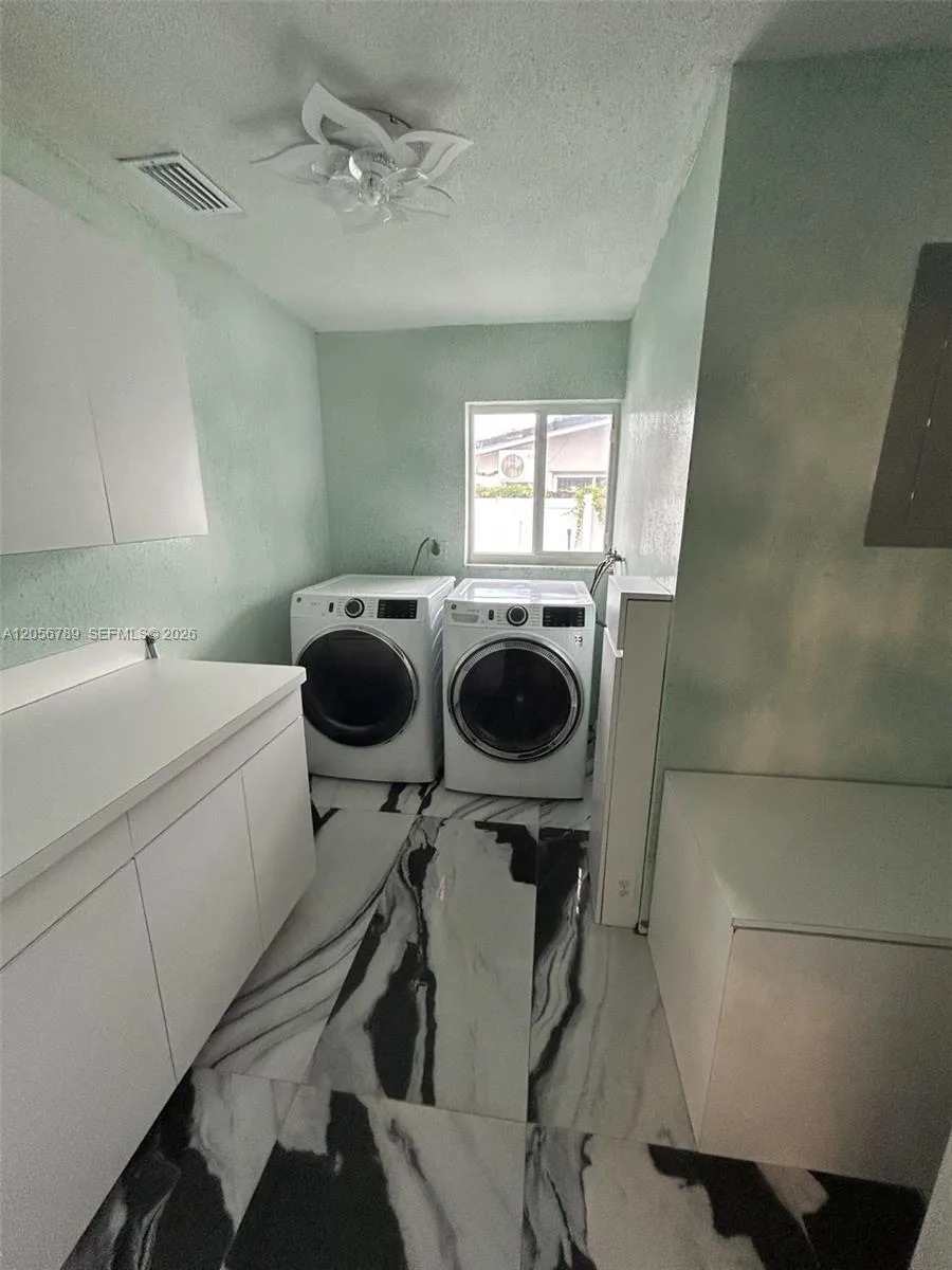 5240 SW 10th Ct, Plantation, FL 33317 photo 3
