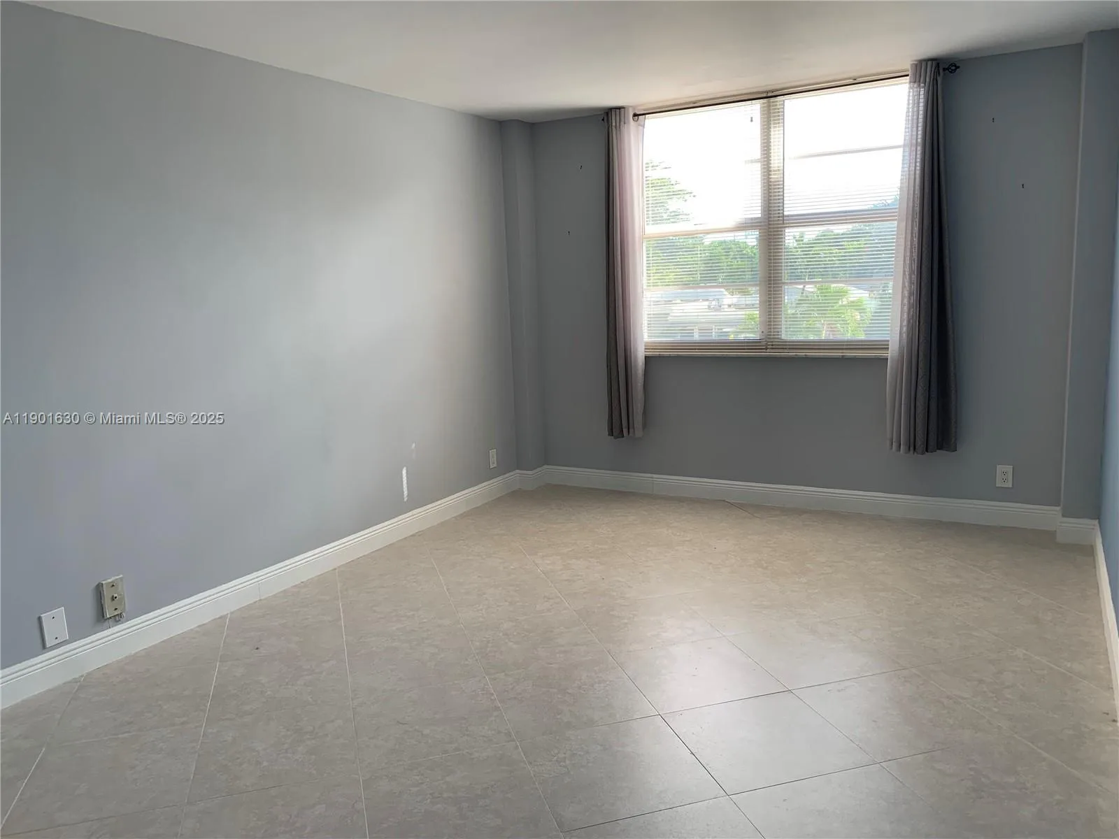1455 N Treasure Dr # 2M, North Bay Village, FL 33141 photo 10