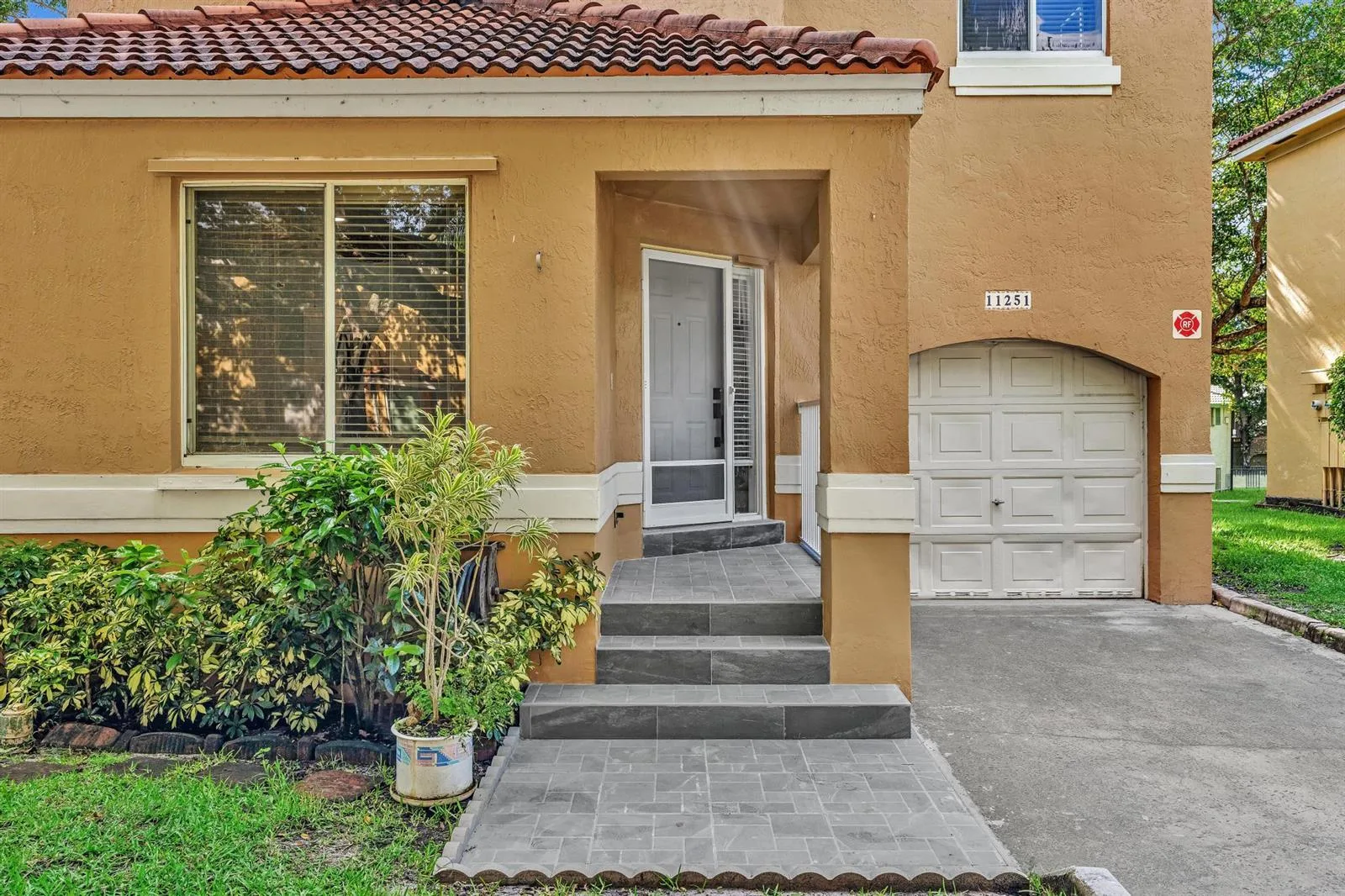 11251 Lakeview Drive # 21-f, Coral Springs, FL 33071 photo 6