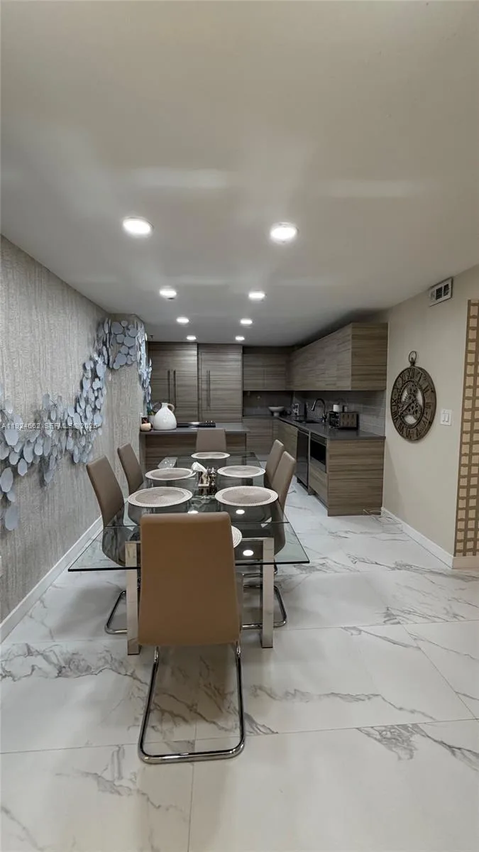 2333 Brickell Ave # 1814, Miami, FL 33129 photo 12