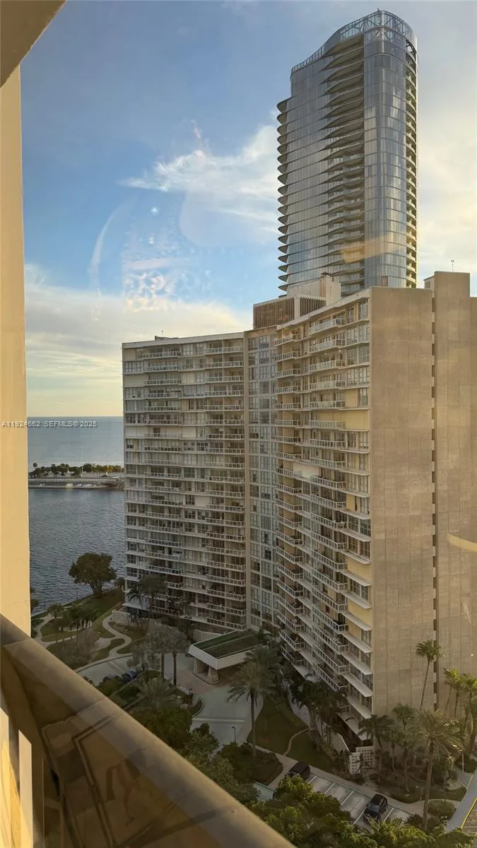 2333 Brickell Ave # 1814, Miami, FL 33129 photo 6