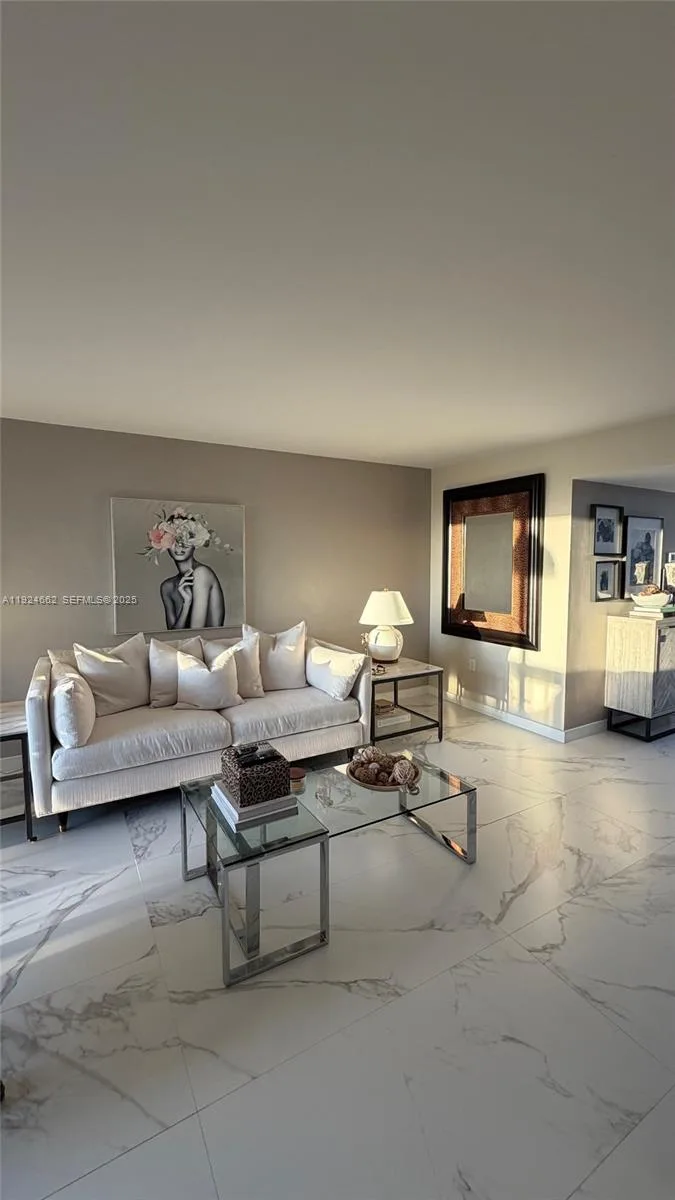 2333 Brickell Ave # 1814, Miami, FL 33129 photo 8