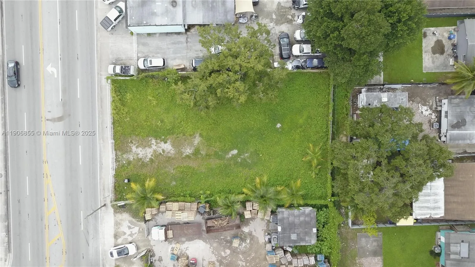 3039 NW 54th St, Miami, FL 33142 photo 4