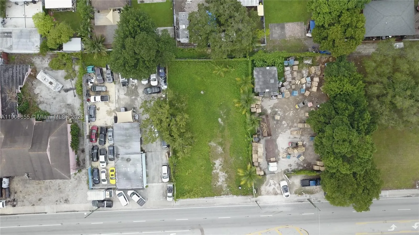 3039 NW 54th St, Miami, FL 33142 photo 5
