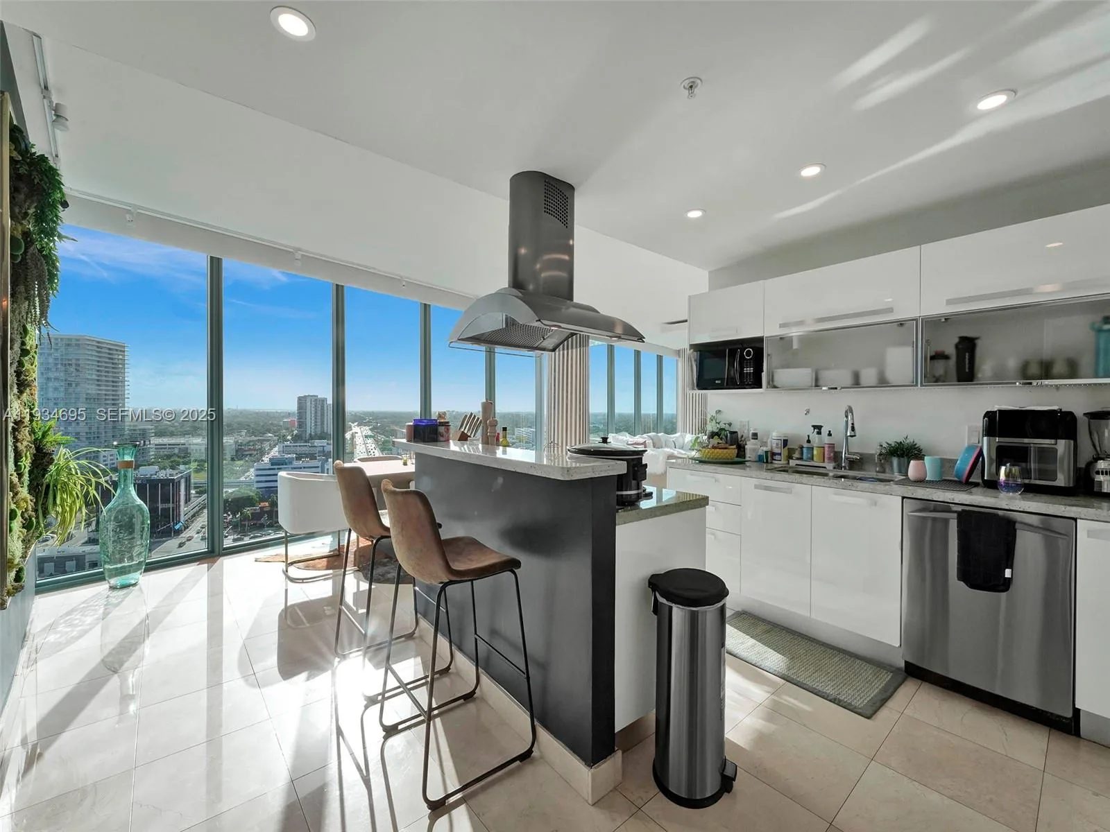 601 NE 36th St # 1801, Miami, FL 33137 photo 10