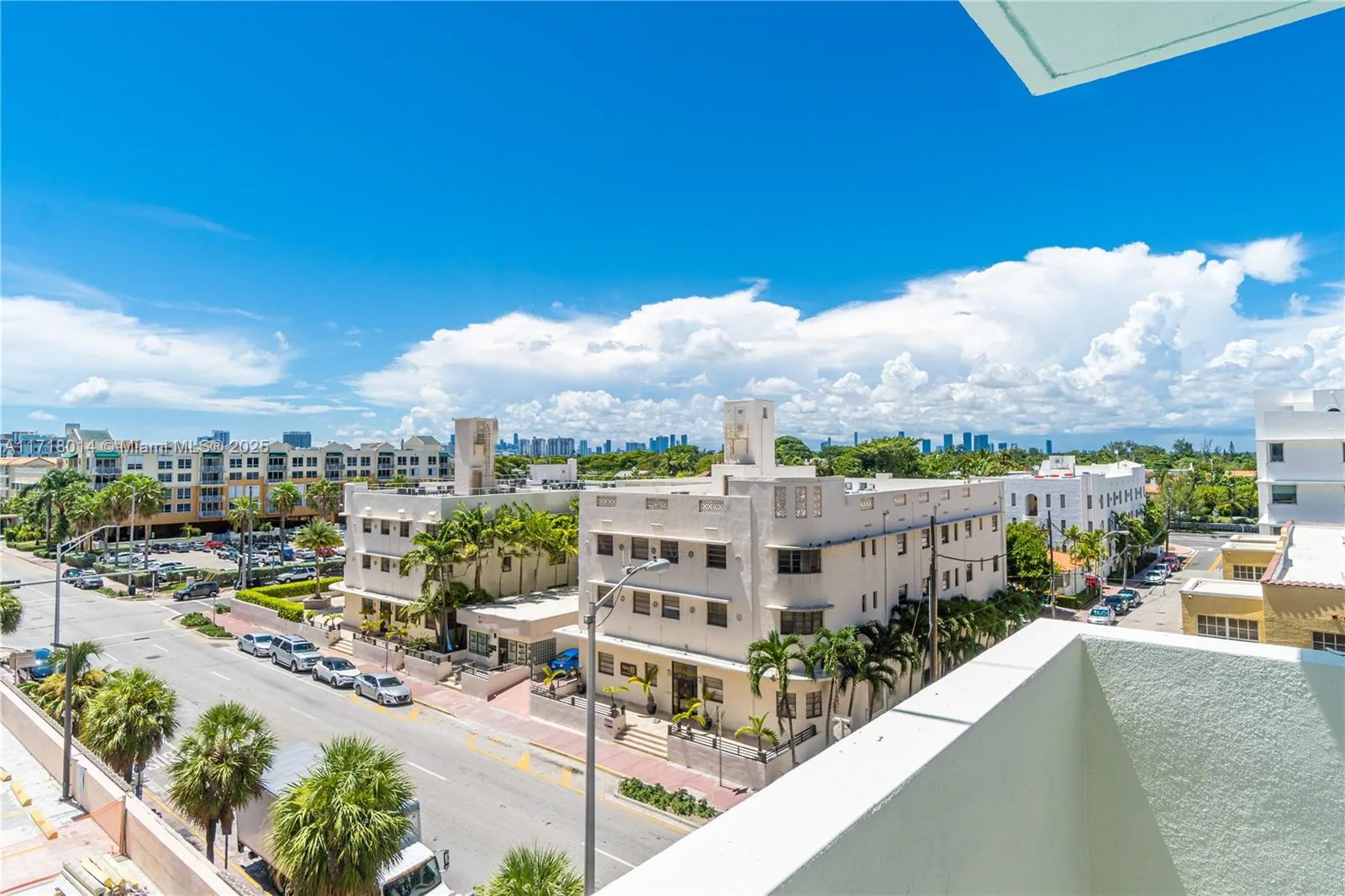 2899 Collins Ave # 612, Miami Beach, FL 33140 photo 10