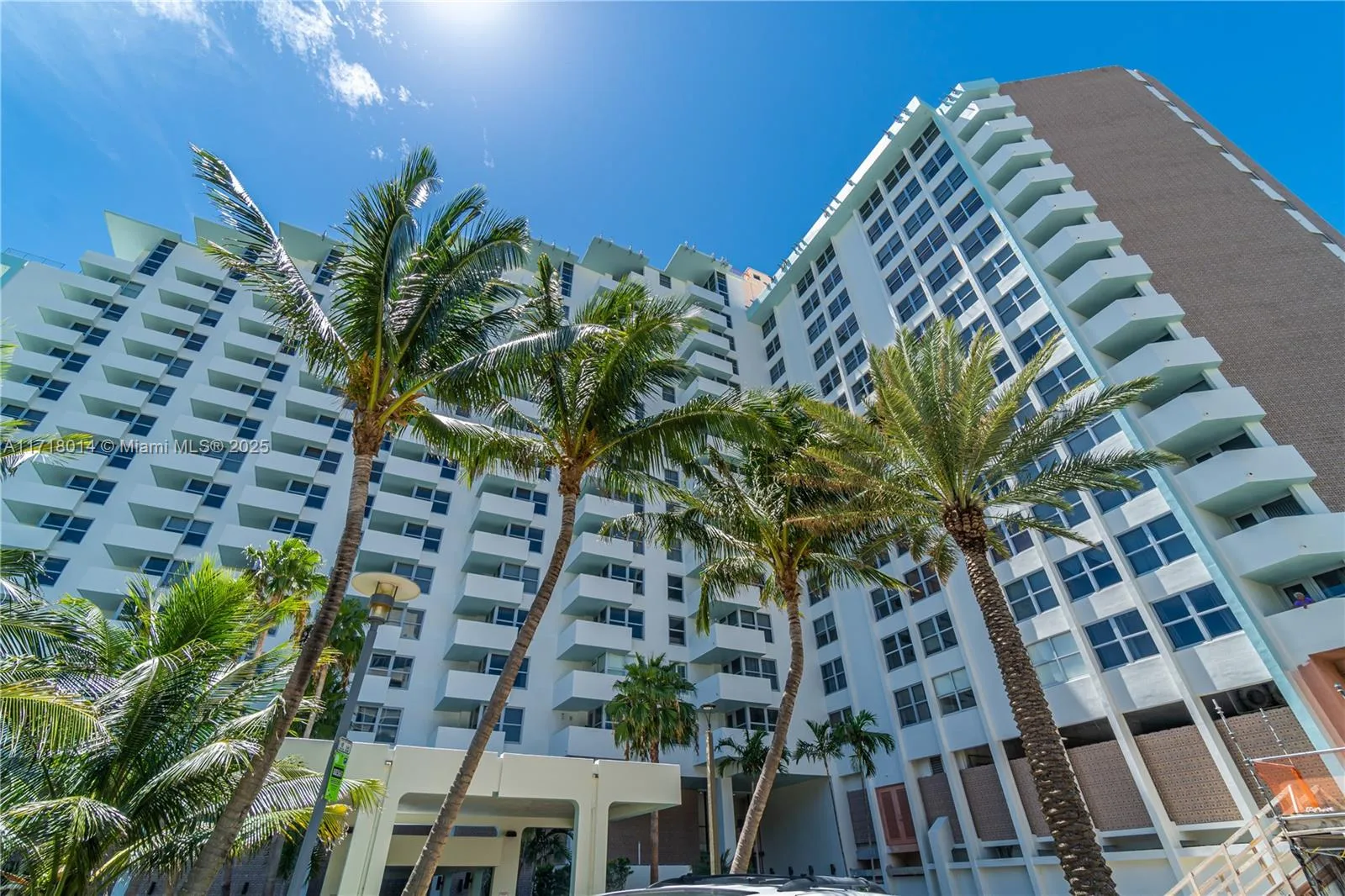 2899 Collins Ave # 612, Miami Beach, FL 33140 photo 8