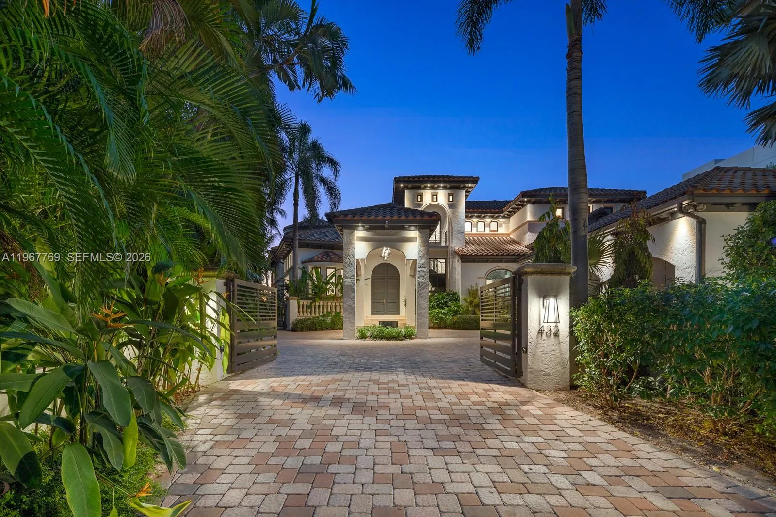 432 S Hibiscus Dr, Miami Beach, FL 33139 photo 2