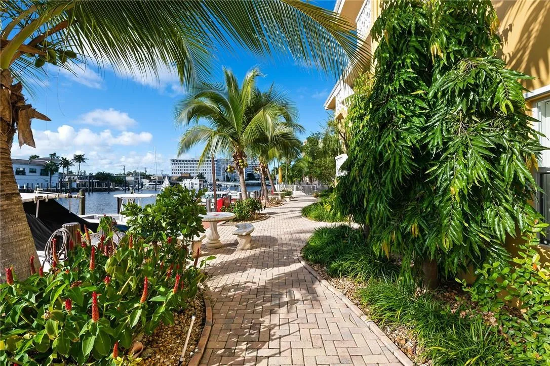 815 Middle River Drive # 205, Fort Lauderdale, FL 33304 photo 3