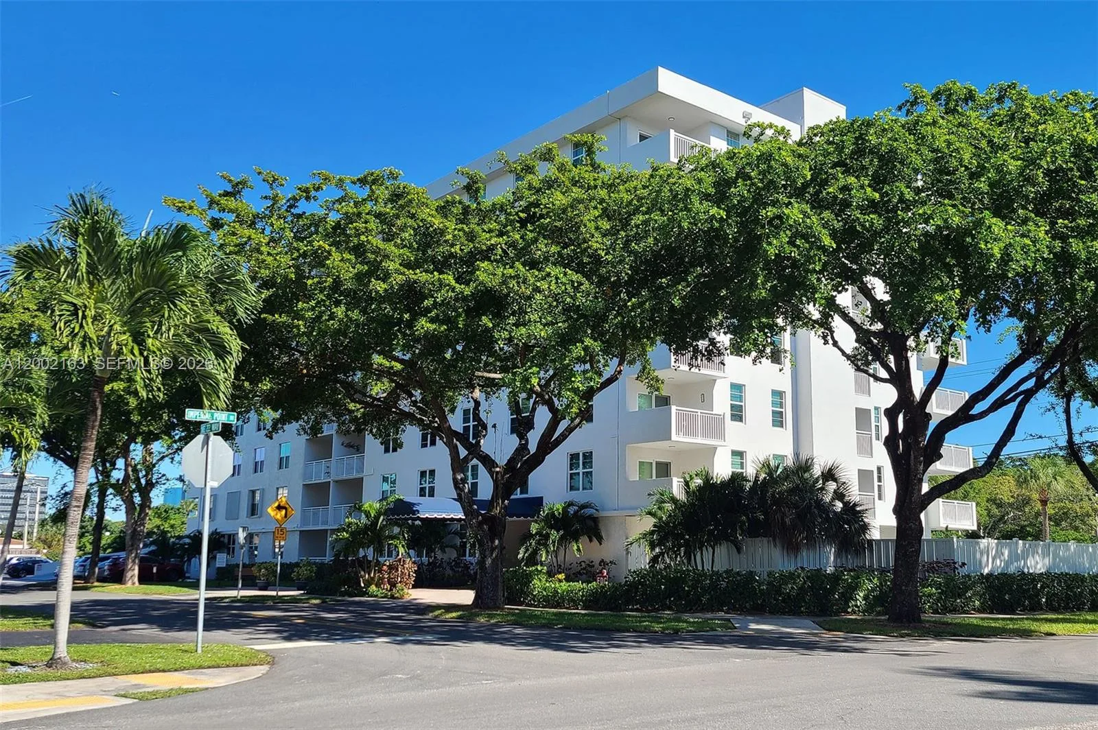 6000 NE 22nd Way # 7D, Fort Lauderdale, FL 33308