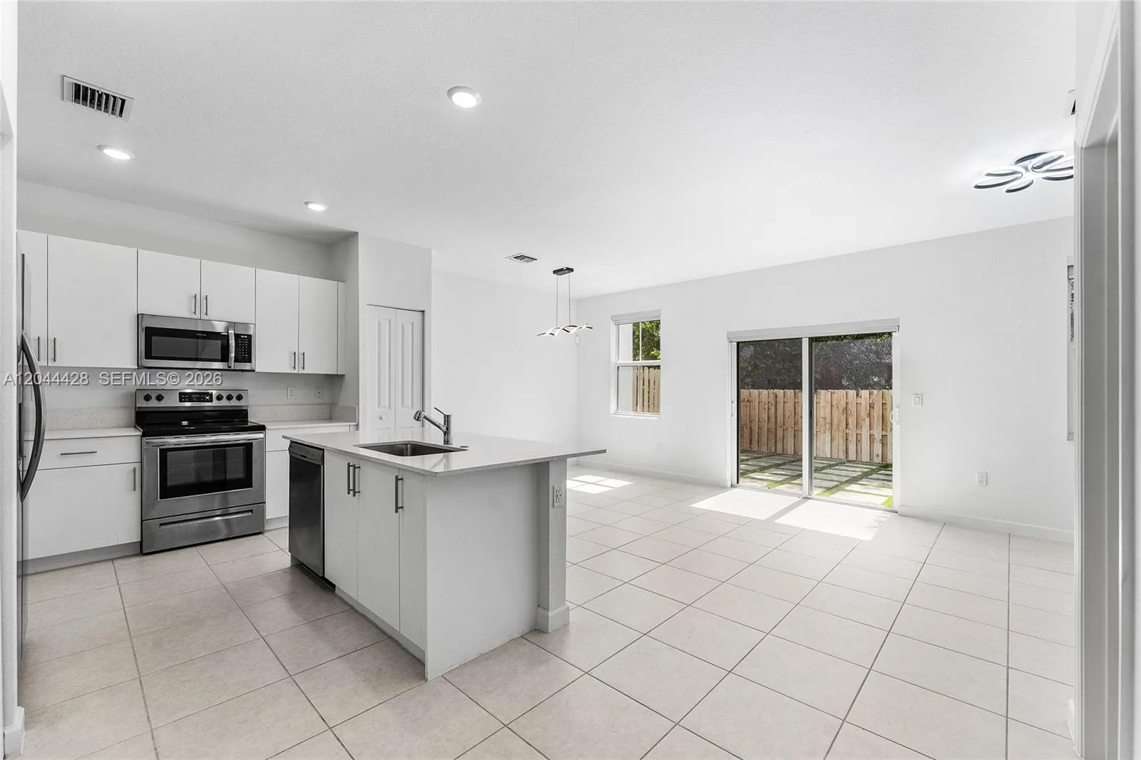 4669 NW 118th Ave, Coral Springs, FL 33076 photo 3