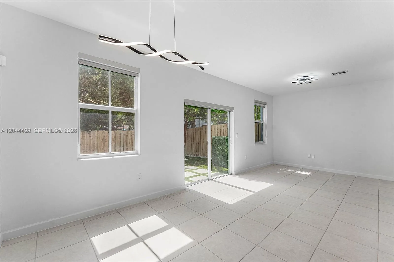4669 NW 118th Ave, Coral Springs, FL 33076 photo 9