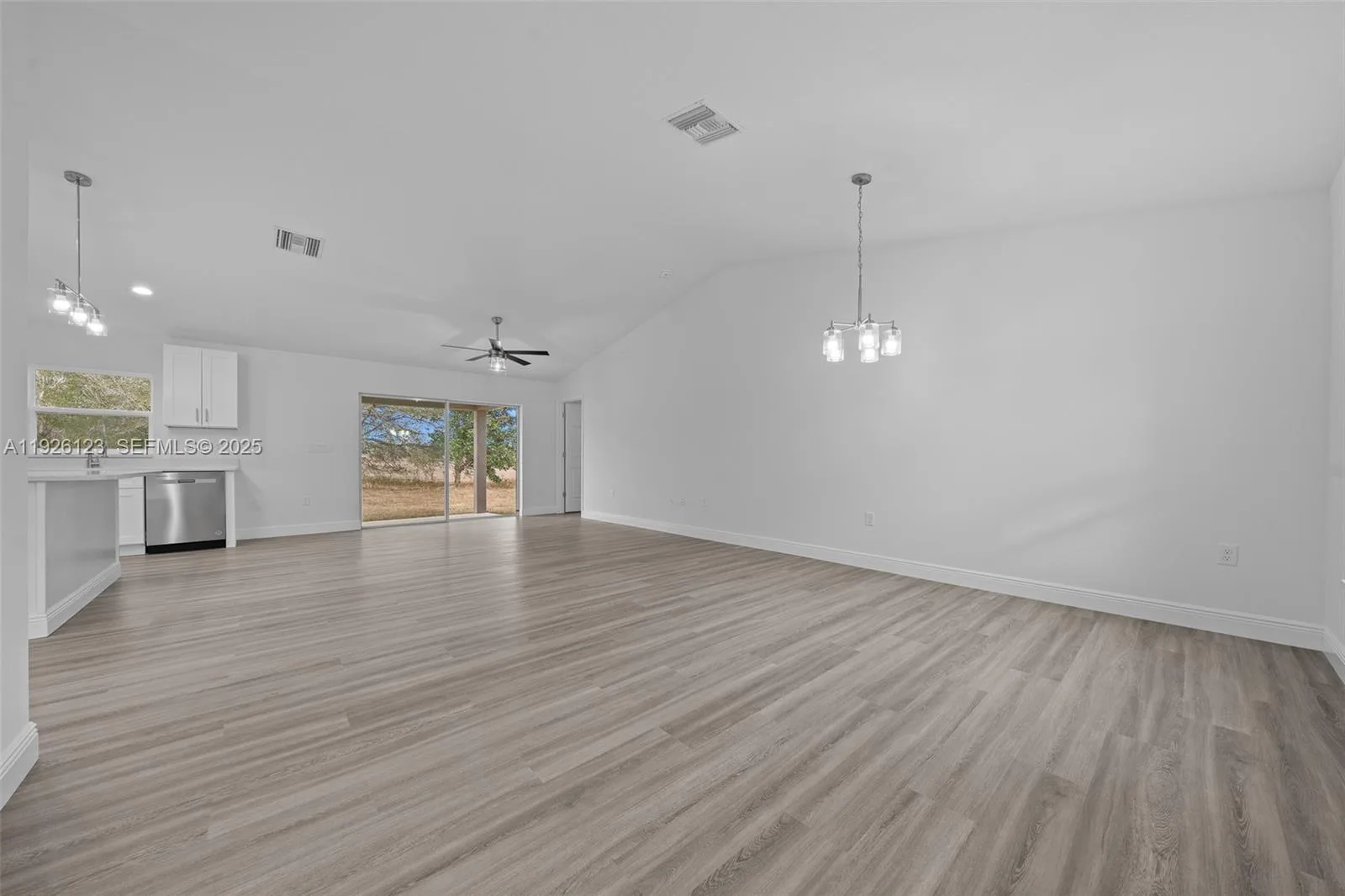 7 Walnut Place, Other City - In The State Of Florida, FL 34480 photo 3