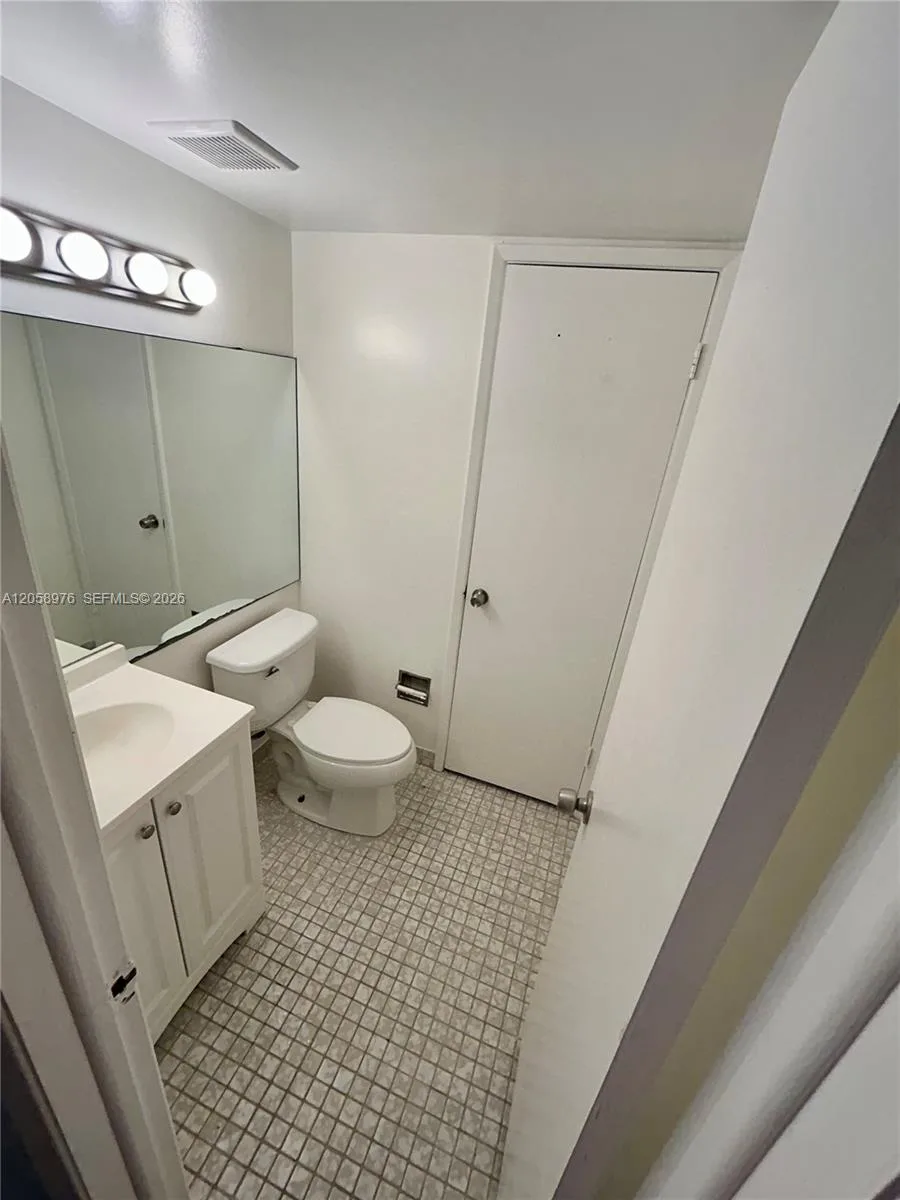 210 W Park Dr # 201-2, Miami, FL 33172 photo 5