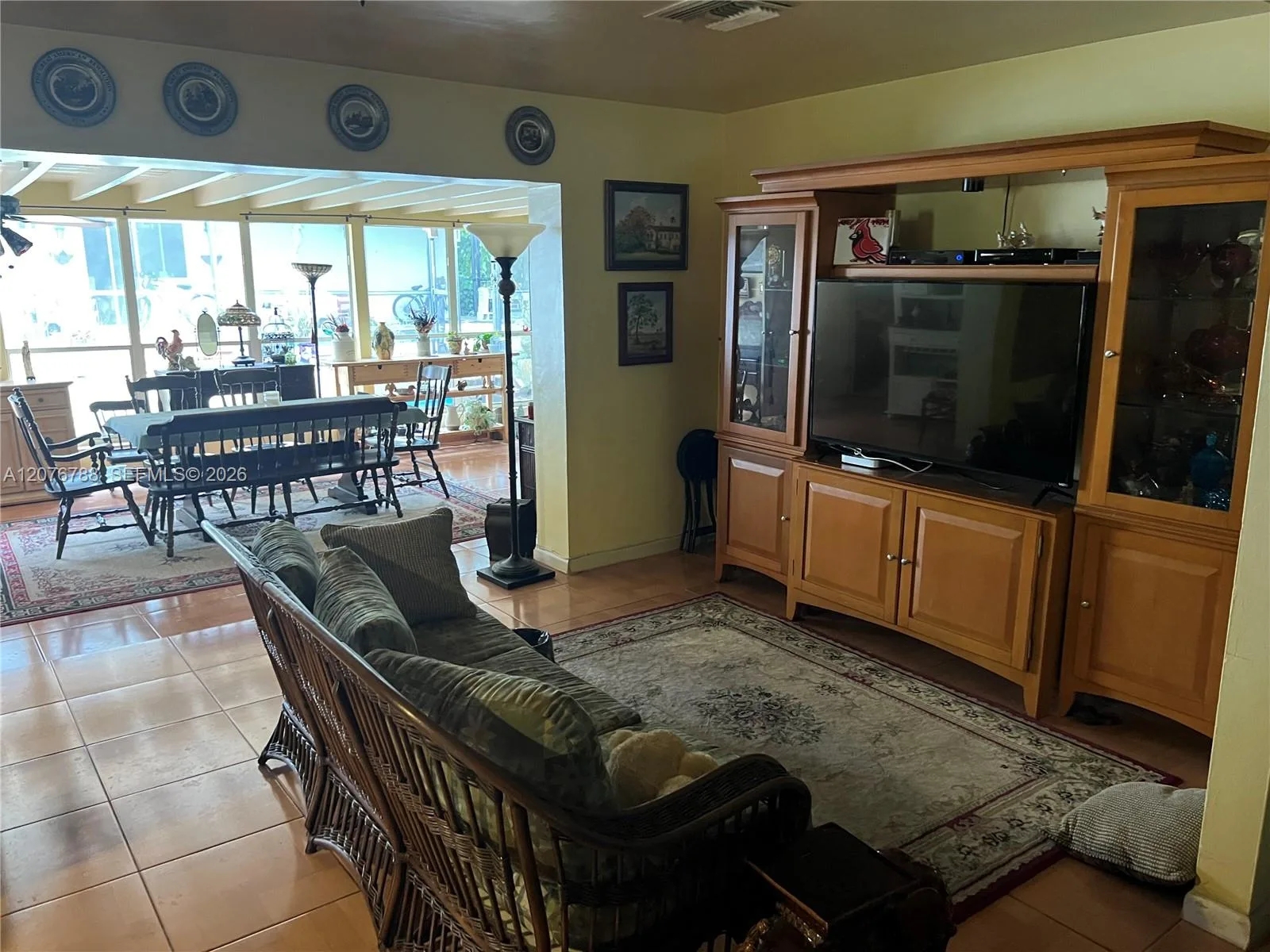 11429 NE 11th Pl, Biscayne Park, FL 33161 photo 10