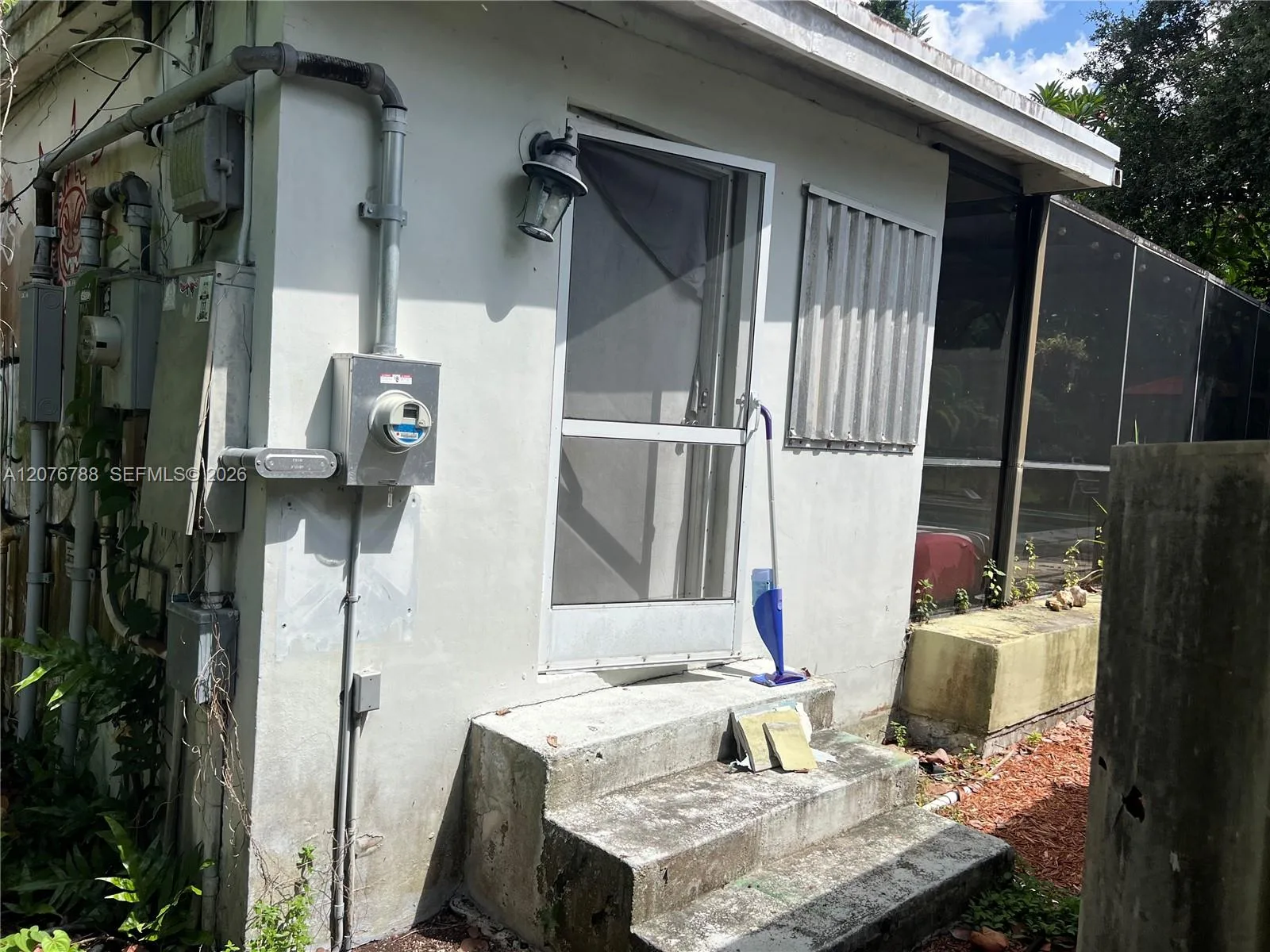 11429 NE 11th Pl, Biscayne Park, FL 33161 photo 3