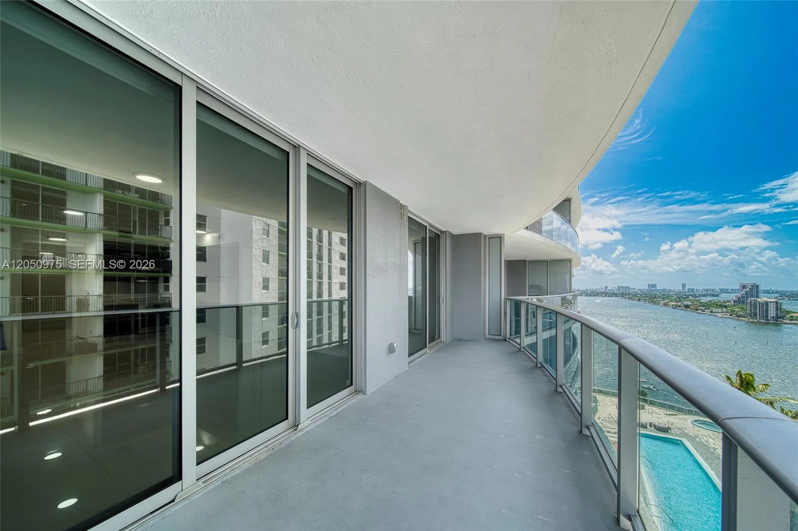 488 NE 18th St # 2002, Miami, FL 33132 photo 3
