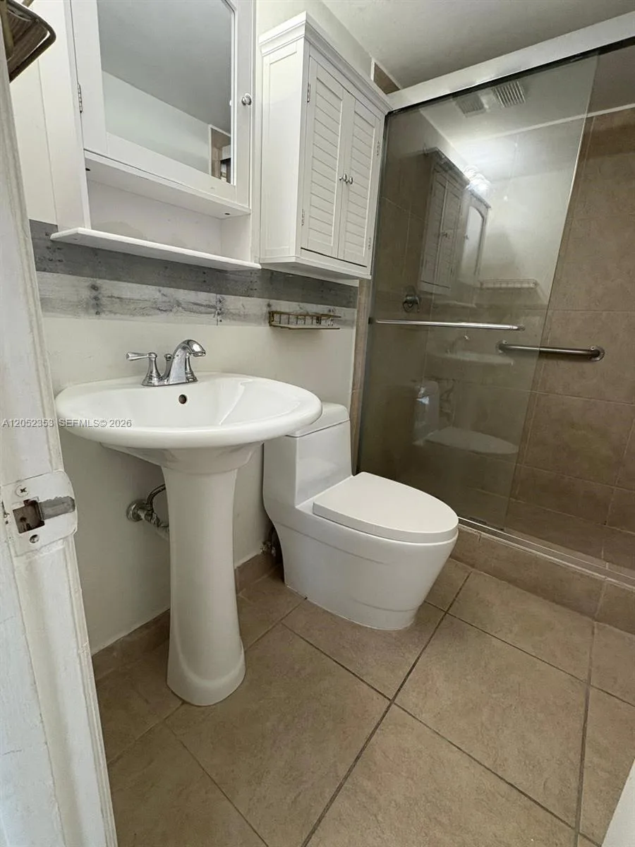 600 NE 36th St # 714, Miami, FL 33137 photo 7