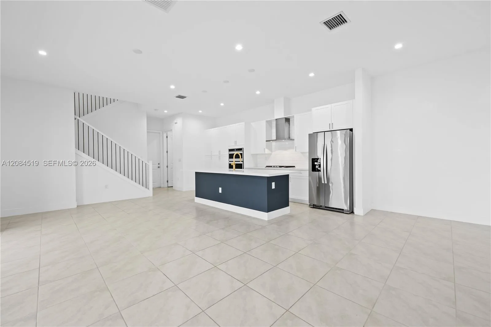 4402 NW 81st Ave, Doral, FL 33166