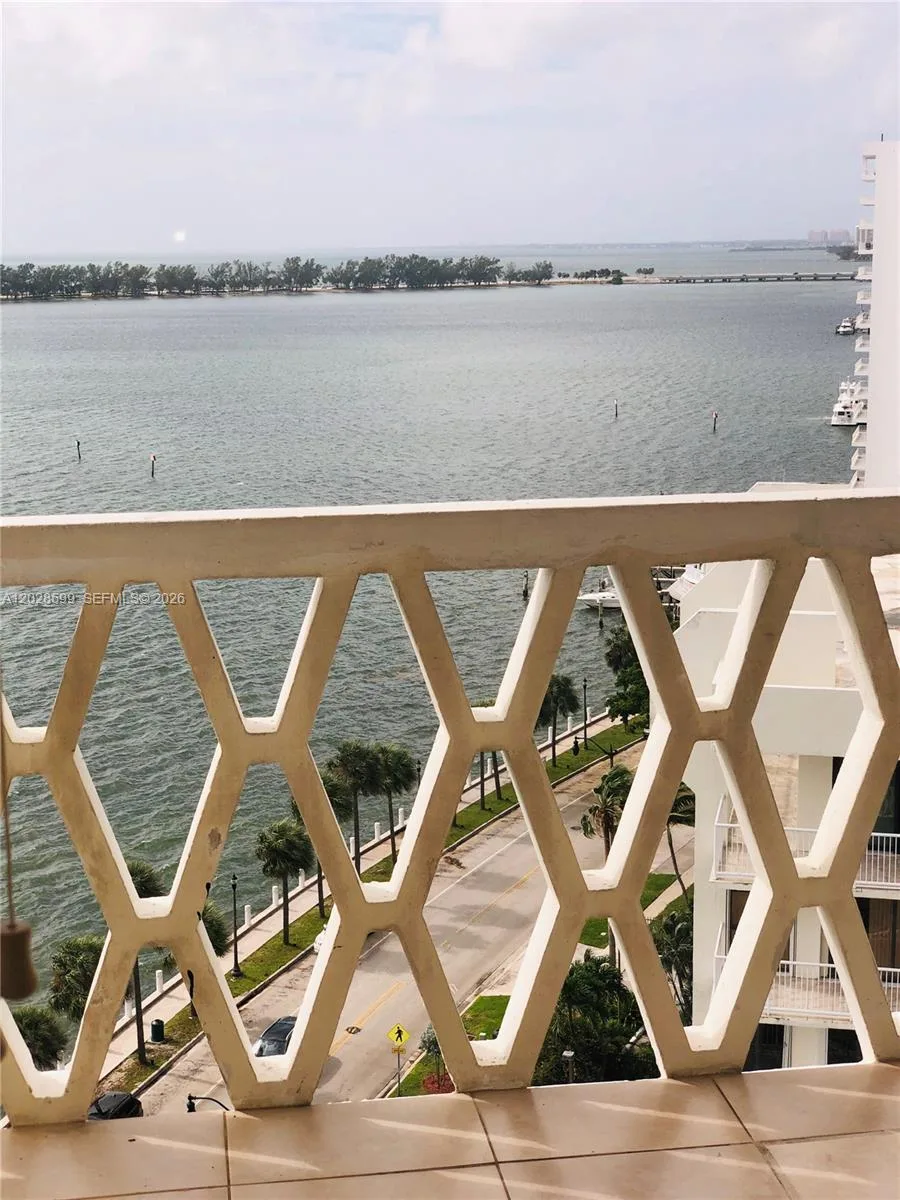 1430 Brickell Bay Dr # PH-5, Miami, FL 33131