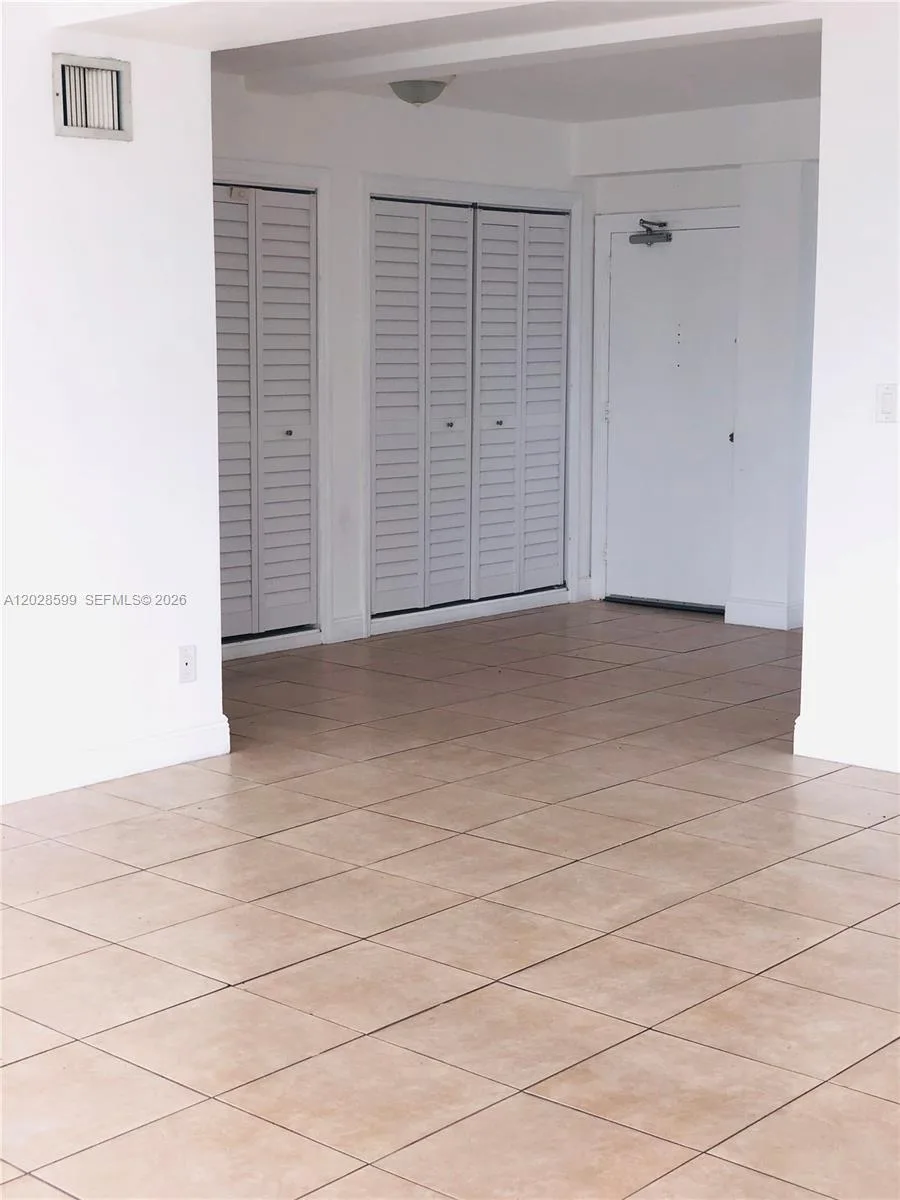 1430 Brickell Bay Dr # PH-5, Miami, FL 33131 photo 3