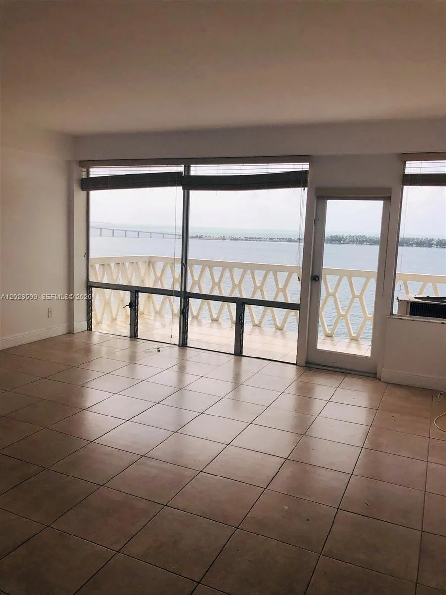 1430 Brickell Bay Dr # PH-5, Miami, FL 33131 photo 6