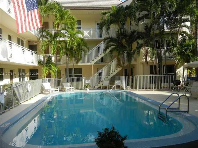 255 Sunrise Dr # 103, Key Biscayne, FL 33149