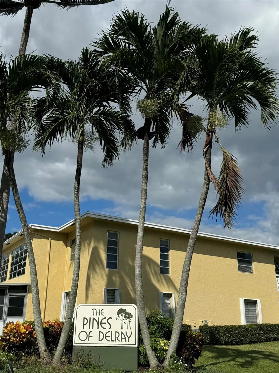 1141 Violet Terrace # 202, Delray Beach, FL 33445