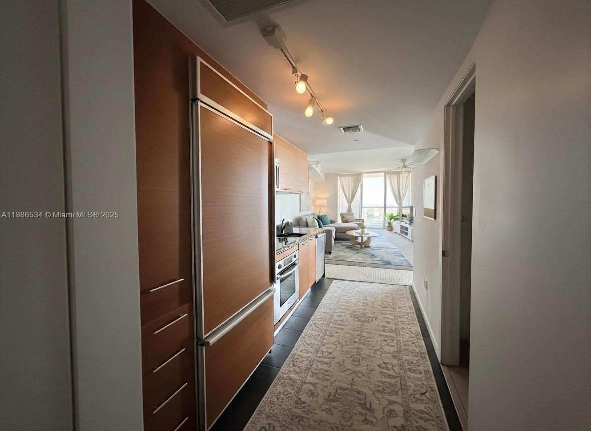 50 Biscayne Blvd # 4903, Miami, FL 33132 photo 2