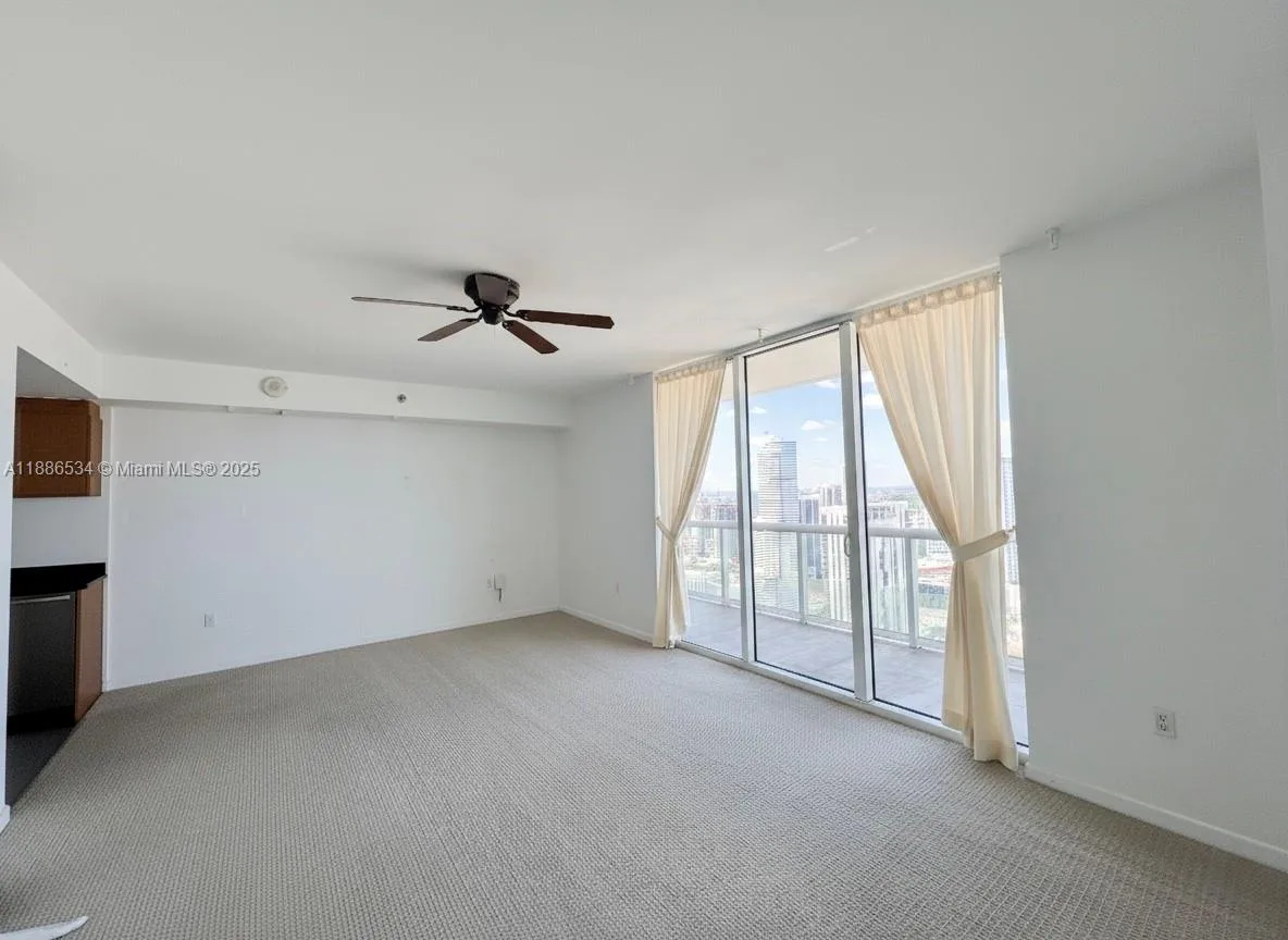 50 Biscayne Blvd # 4903, Miami, FL 33132 photo 4