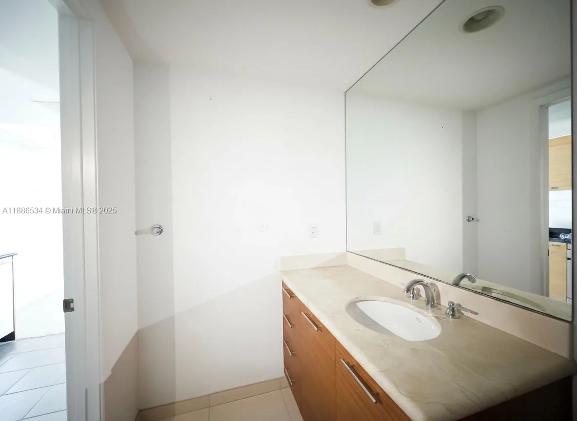 50 Biscayne Blvd # 4903, Miami, FL 33132 photo 7