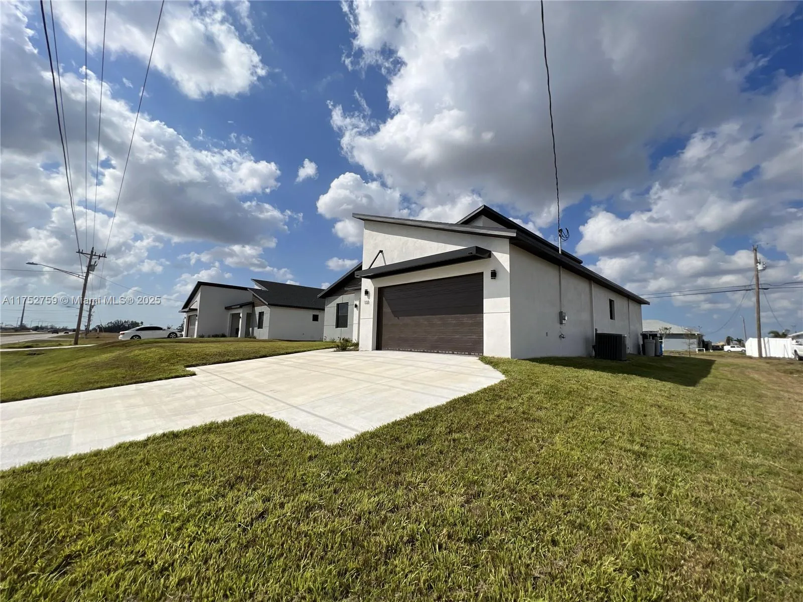 133 Diplomat Pkwy E, Cape Coral, FL 33993 photo 4
