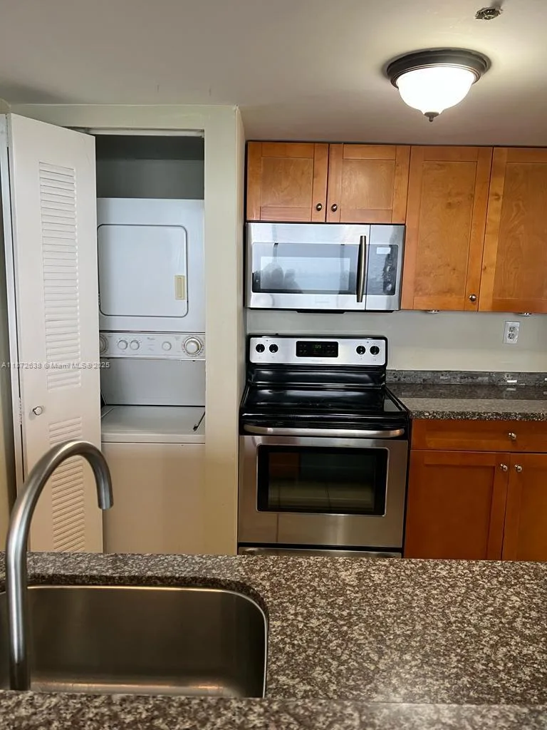 7601 E TREASURE DR # 1814, Miami Beach, FL 33141 photo 2