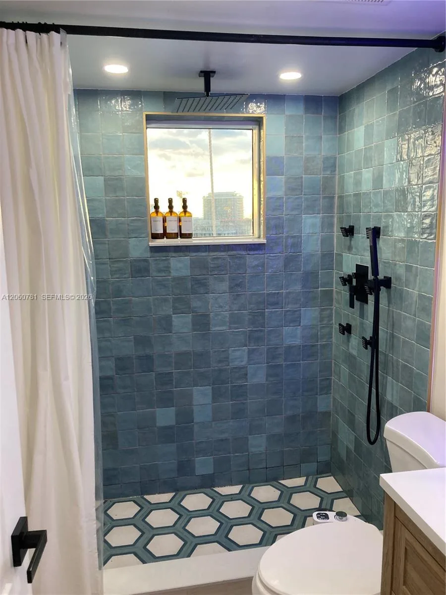 6767 Collins Ave # 1701, Miami Beach, FL 33141 photo 8