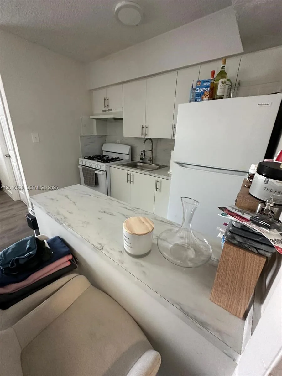 6805 SW 88th St # 18, Pinecrest, FL 33156 photo 4