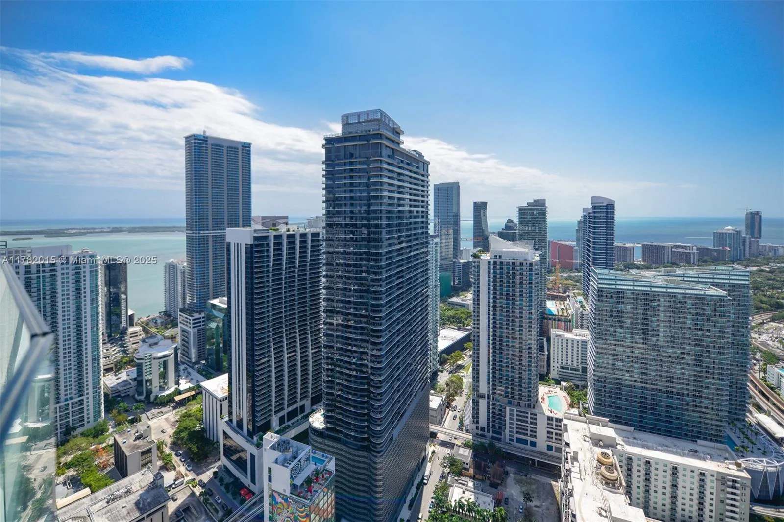 45 SW 9th St # 1107, Miami, FL 33130