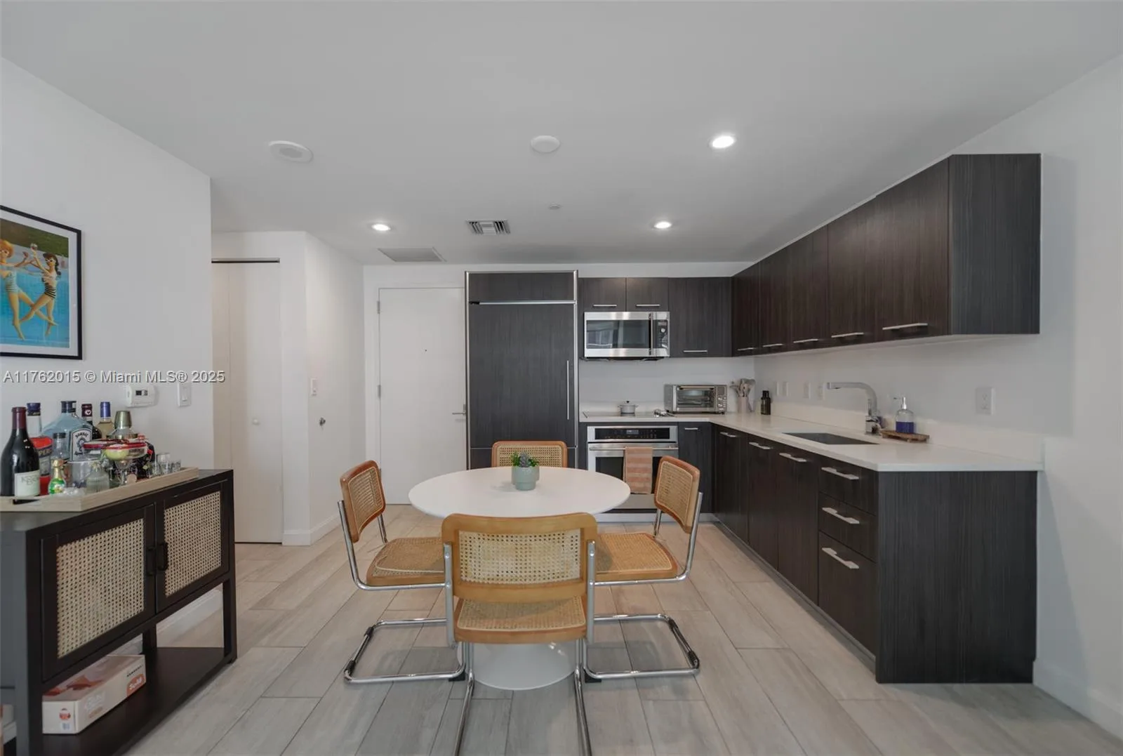 45 SW 9th St # 1107, Miami, FL 33130 photo 10