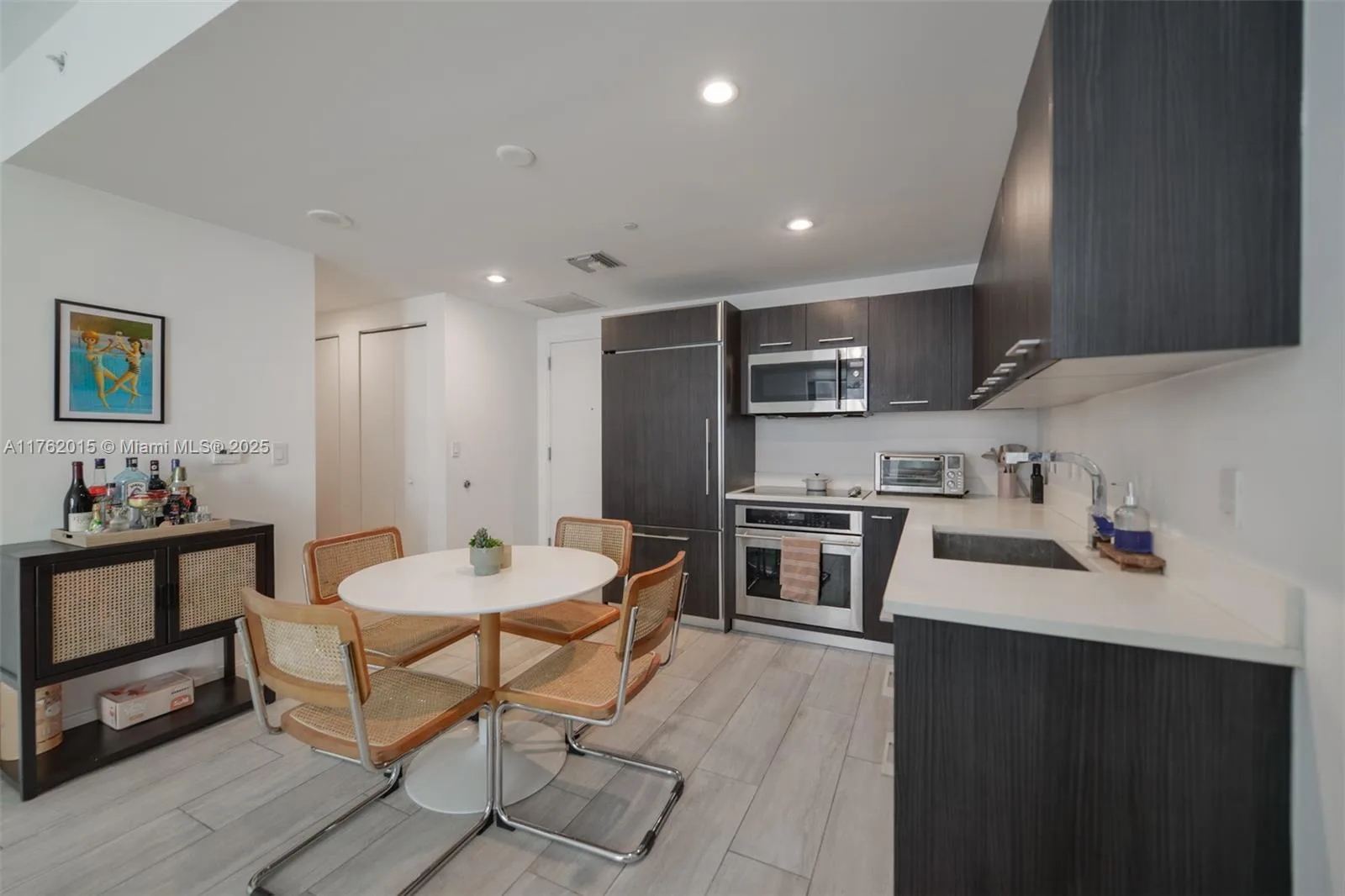 45 SW 9th St # 1107, Miami, FL 33130 photo 9