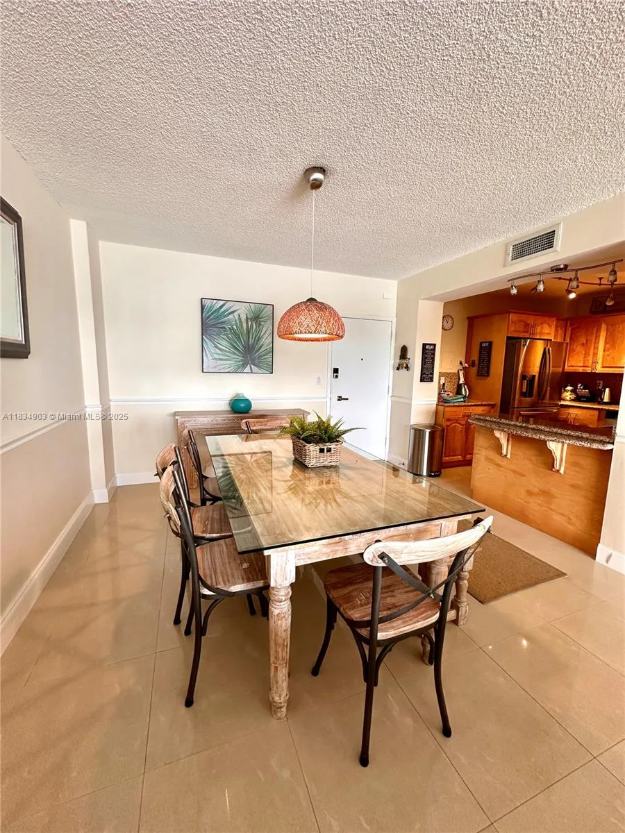 300 Bayview Dr # 610, Sunny Isles Beach, FL 33160 photo 4
