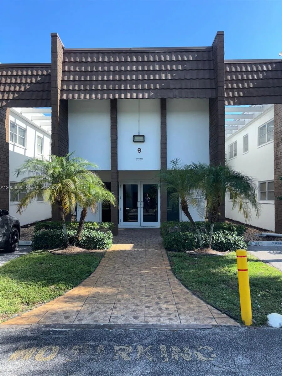2291 NW 48th Ter # 102, Lauderhill, FL 33313