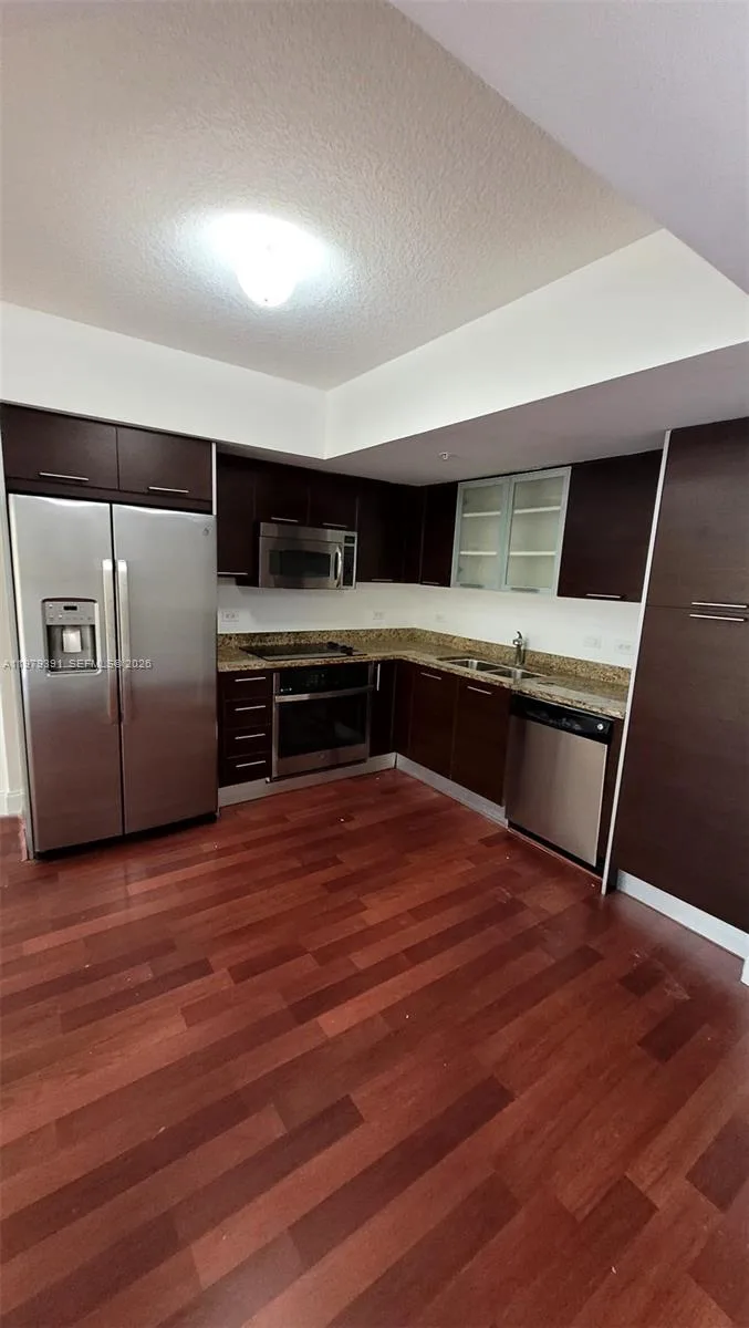 41 SE 5th St # 709, Miami, FL 33131