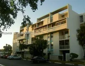 2017 NW 46th Ave # A104, Lauderdale Lakes, FL 33313