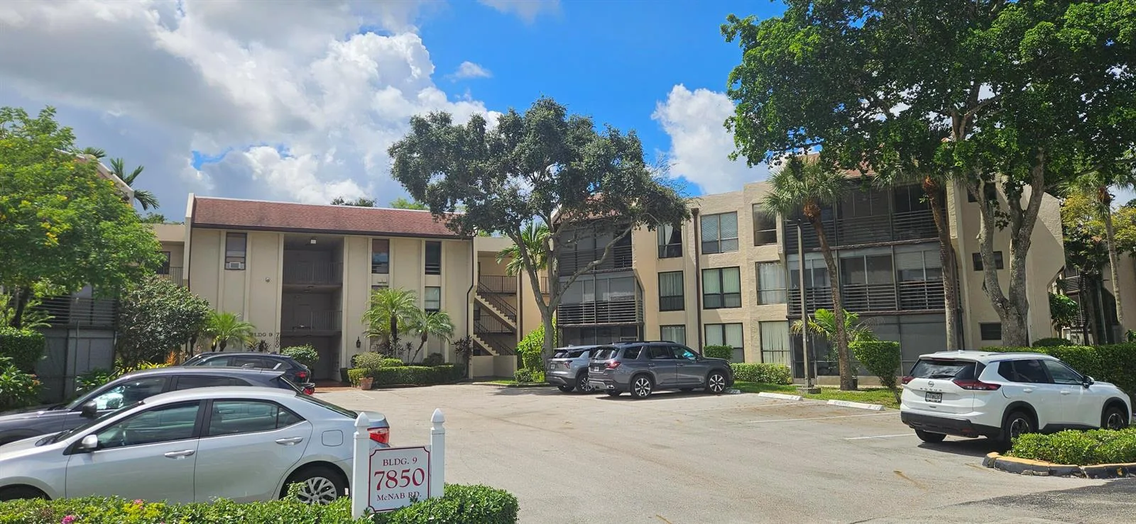 7850 W MCNAB Road # 104, Tamarac, FL 33321