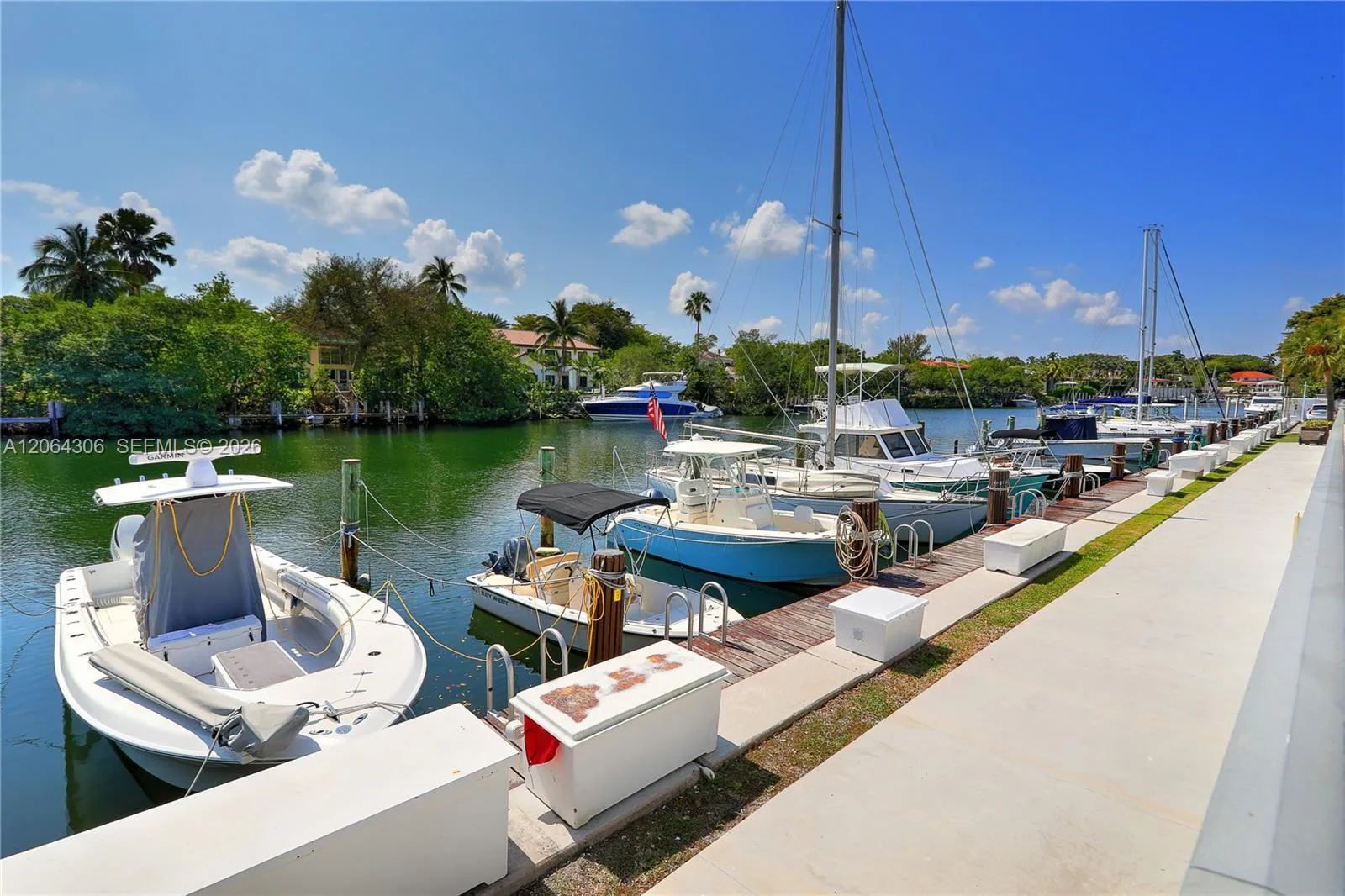 100 EDGEWATER DR # 305, Coral Gables, FL 33133 photo 3