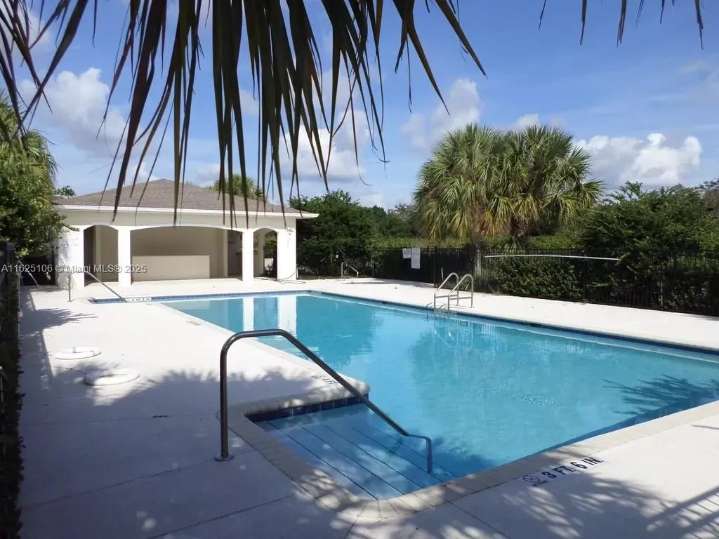 1480 Las Villas Blvd, Sebring, FL 33870 photo 2